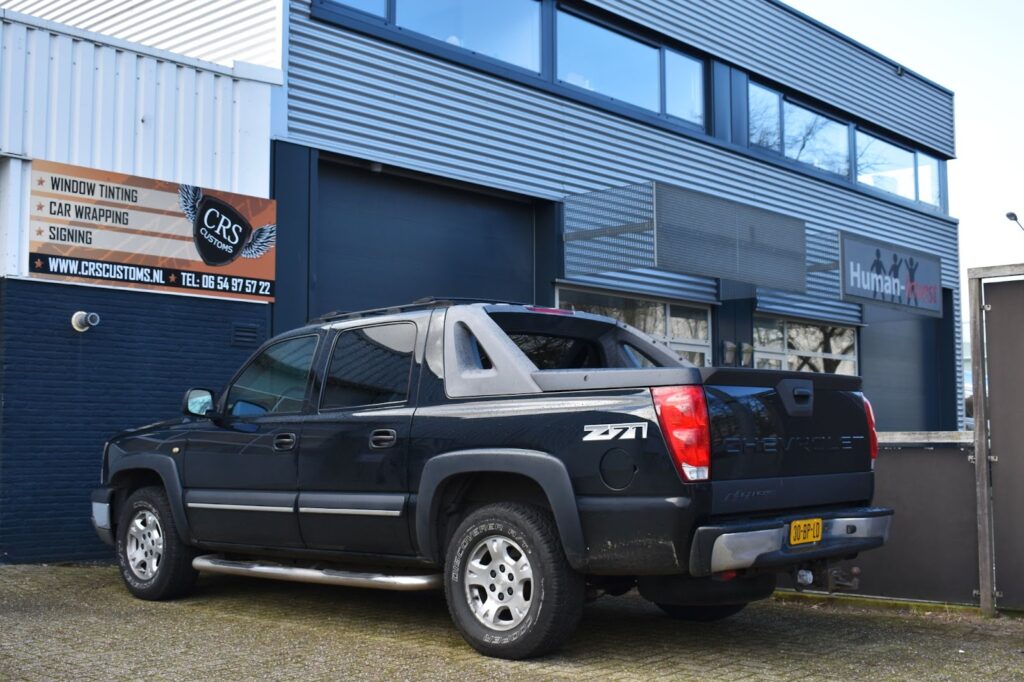 Black Chevy Avalanche Z71 truck